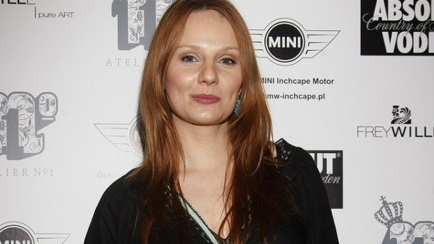 RMF Extra: Pamiętacie Ewelinę Flintę? Piosenkarka już tak nie wygląda!