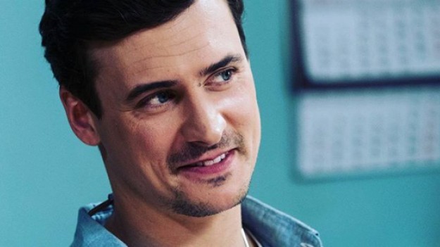 RMF Extra: Mateusz Damięcki został ojcem! A to nie jedyny powód do radości w rodzinie aktora