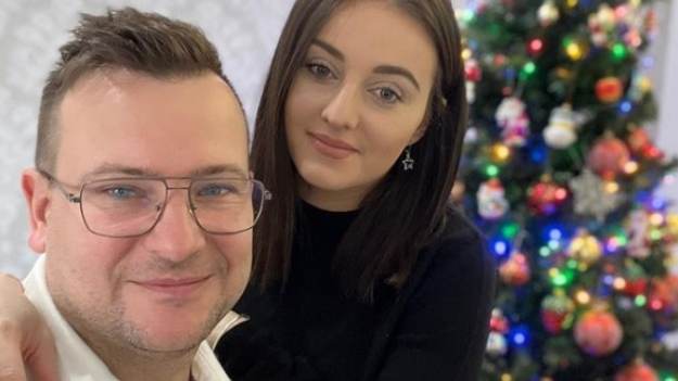 RMF Extra: Anna Bardowska pokazała zdjęcie Grzegorza sprzed lat. Tak wyglądał jeszcze przed programem "Rolnik szuka żony"!