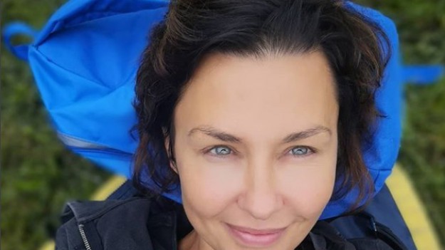 RMF Extra: Anna Popek chwali się długimi nogami! Prezenterka ubrała tak krótkie szorty, że prawie ich nie widać!