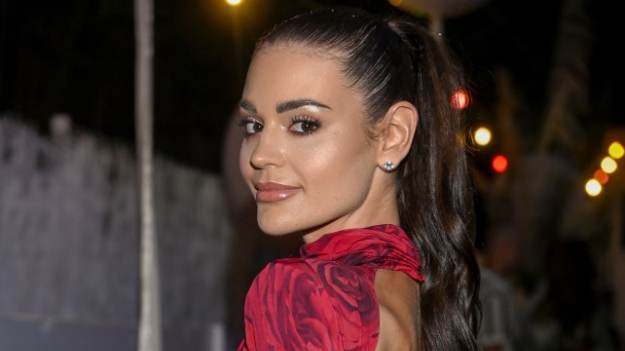 RMF Extra: Honorata Skarbek w bikini. Dopasowany strój sporo odsłonił! "Odważnie, uroczo, ponętnie" [ZDJĘCIA]