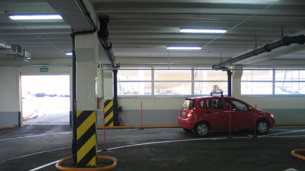 RMF Extra: Nie zdała egzaminu na prawo jazdy. Pojechała samochodem na zakupy