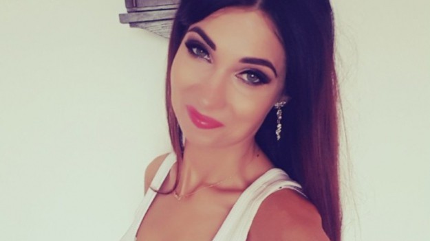 RMF Extra: Diana z "Rolnika..." prezentuje swoje wdzięki w zjawiskowej stylizacji. Cekinowa mini zachwyciła internautów!