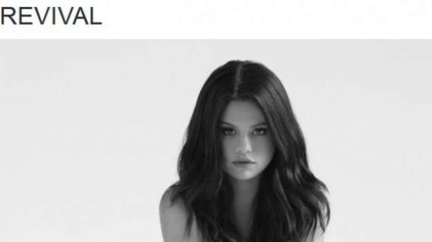 RMF Extra: Selena Gomez odsłania ciało na okładce nowego albumu "Revival"