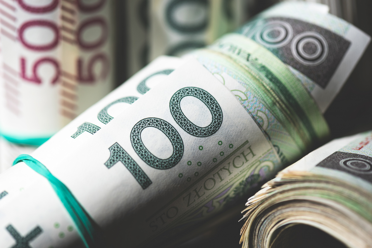 Ile gotówki można trzymać w domu? Przepisy mówią wprost