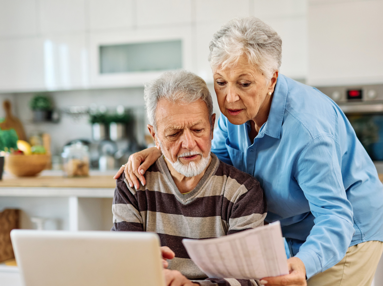 Darowizna czy testament? Który sposób przekazania majątku dzieciom się bardziej opłaca