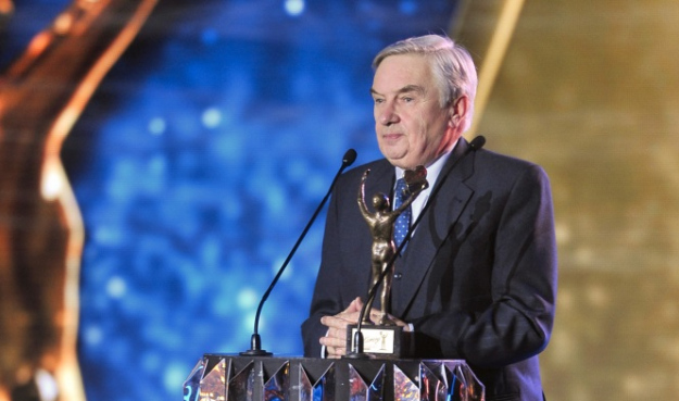 "1 z 10" bez Tadeusza Sznuka? Na planie pojawił się inny prowadzący. "Nagrano przynajmniej jeden odcinek"