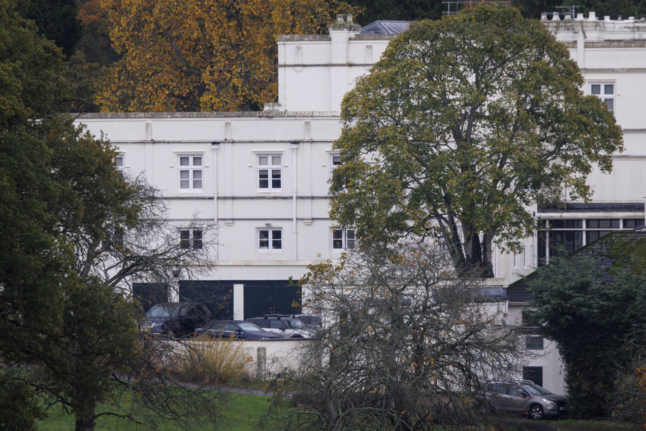 Rodzina królewska mówi „dość”. Wyprowadzka pod osłoną nocy