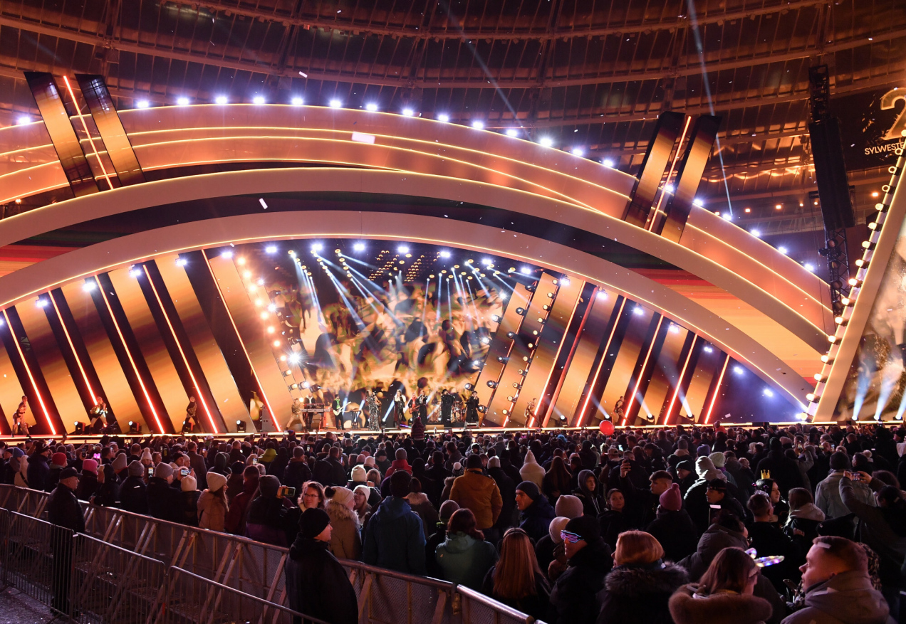 Wiadomo, kto poprowadzi „Sylwestra z Dwójką”. Na..