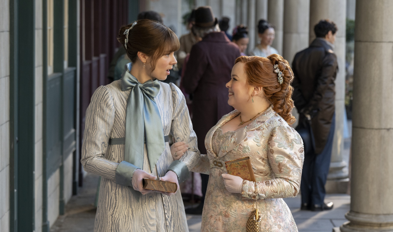 „Bridgertonowie”. Prawdziwy wiek aktorów vs. serialowe role. Nie uwierzysz, ile lat ma Penelope!