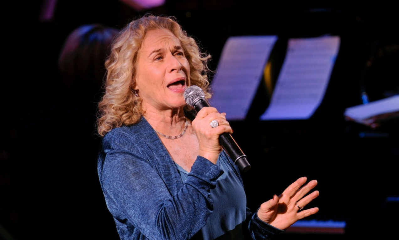 Największy wyciskacz łez z dawnych lat znów na szczycie. Ten utwór wciąż zachwyca