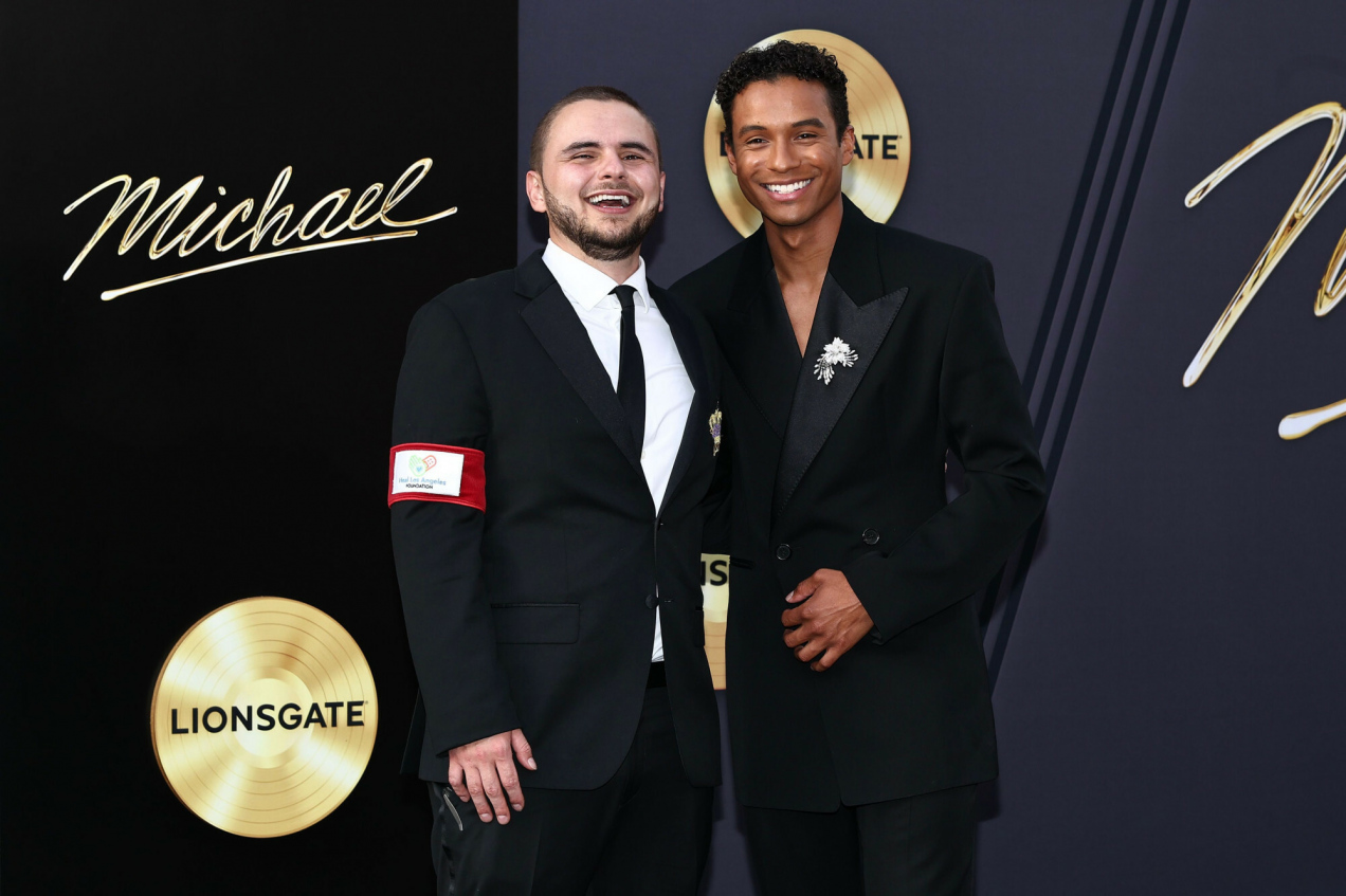 Dzieci Michaela Jacksona nie pojawiły się na premierze filmu o ojcu. Padły mocne słowa