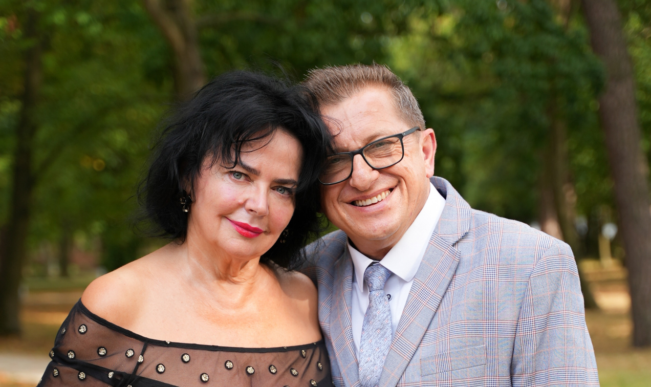 Uczestnicy „Sanatorium miłości” zapomnieli o kamerach. Zbliżenie Henryka i Emilii zobaczyli widzowie TVP