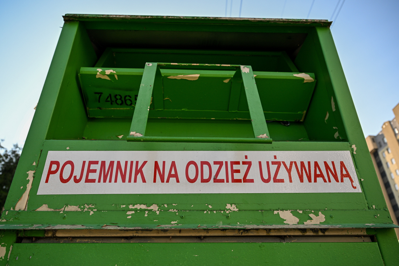 Zmiany w wyrzucaniu tekstyliów. Koniec jeżdżenia do PSZOK od 1 stycznia