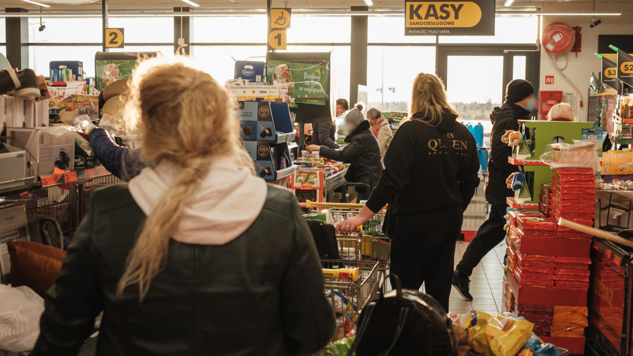 Hit w Biedronce. Markowe torebki i ceny od 29,99 zł