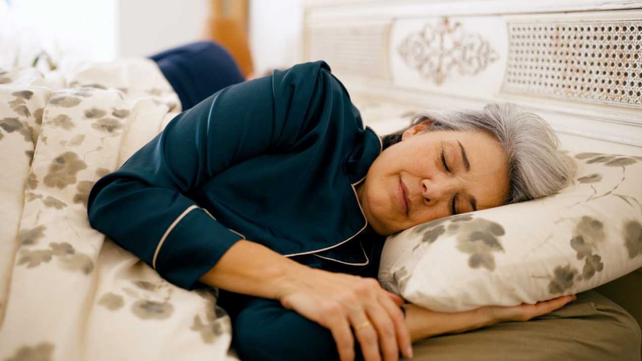 Idealna temperatura do snu dla osób po 65. roku życia. Naukowcy nie mają wątpliwości