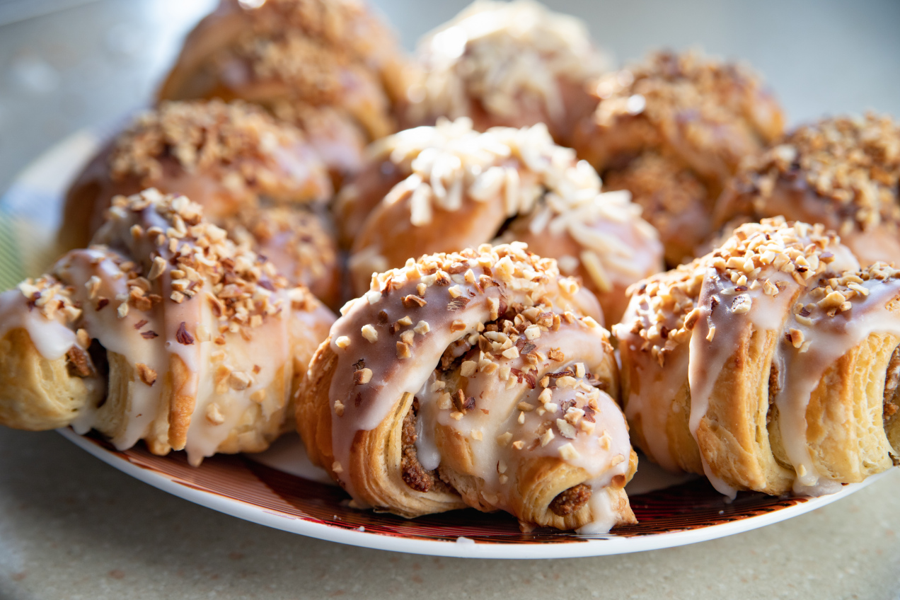 Jak rozpoznać prawdziwego rogala świętomarcińskiego? Sprawdź, zanim kupisz!