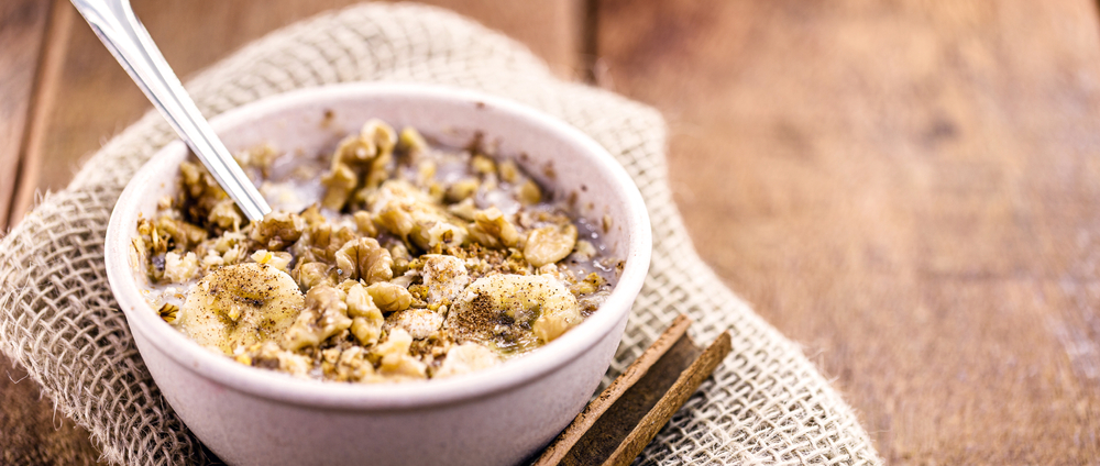 Dodaj te dwa składniki do owsianki – efekt cię zaskoczy!