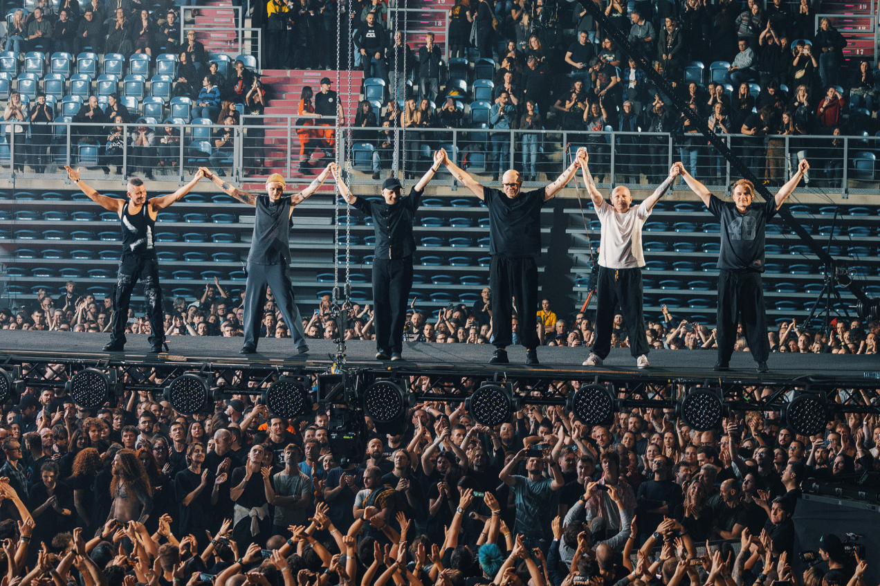 Coma nie spada ze sceny. „RE-START” to marka światowa