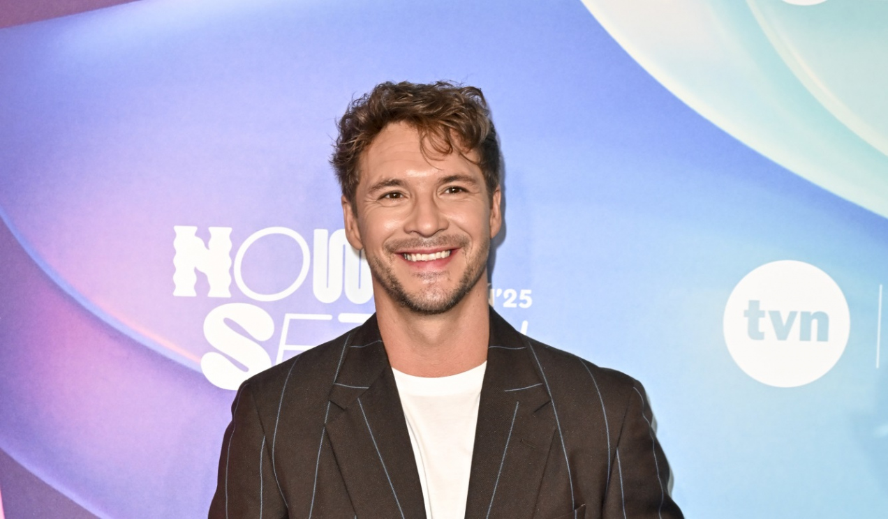 Mikołaj Roznerski pokazał rodzinne zdjęcie i się zaczęło. Internauci piszą o żonie