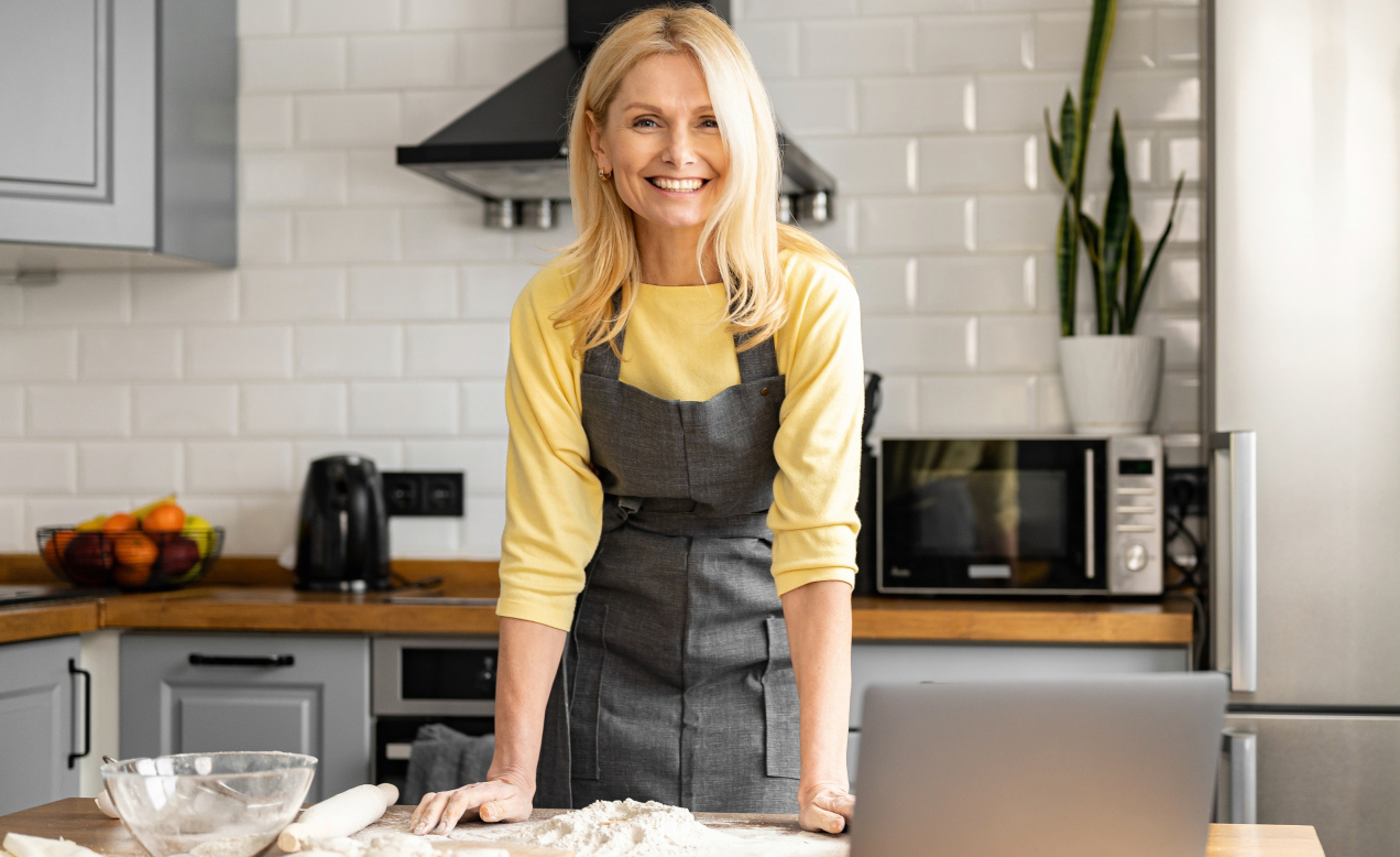 Co zrobić, żeby ciasto na pierogi było miękkie? Ekspertka mówi wprost: „żadnego masła, żadnego oleju, żadnego jajka”