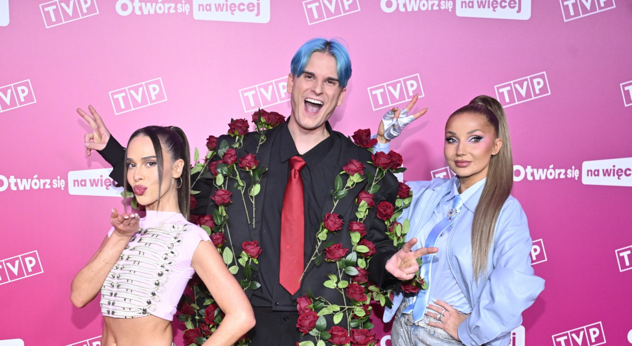 Tłumy gwiazd na ramówce TVP. Juror „The Voice Kids” zaskoczył stylizacją