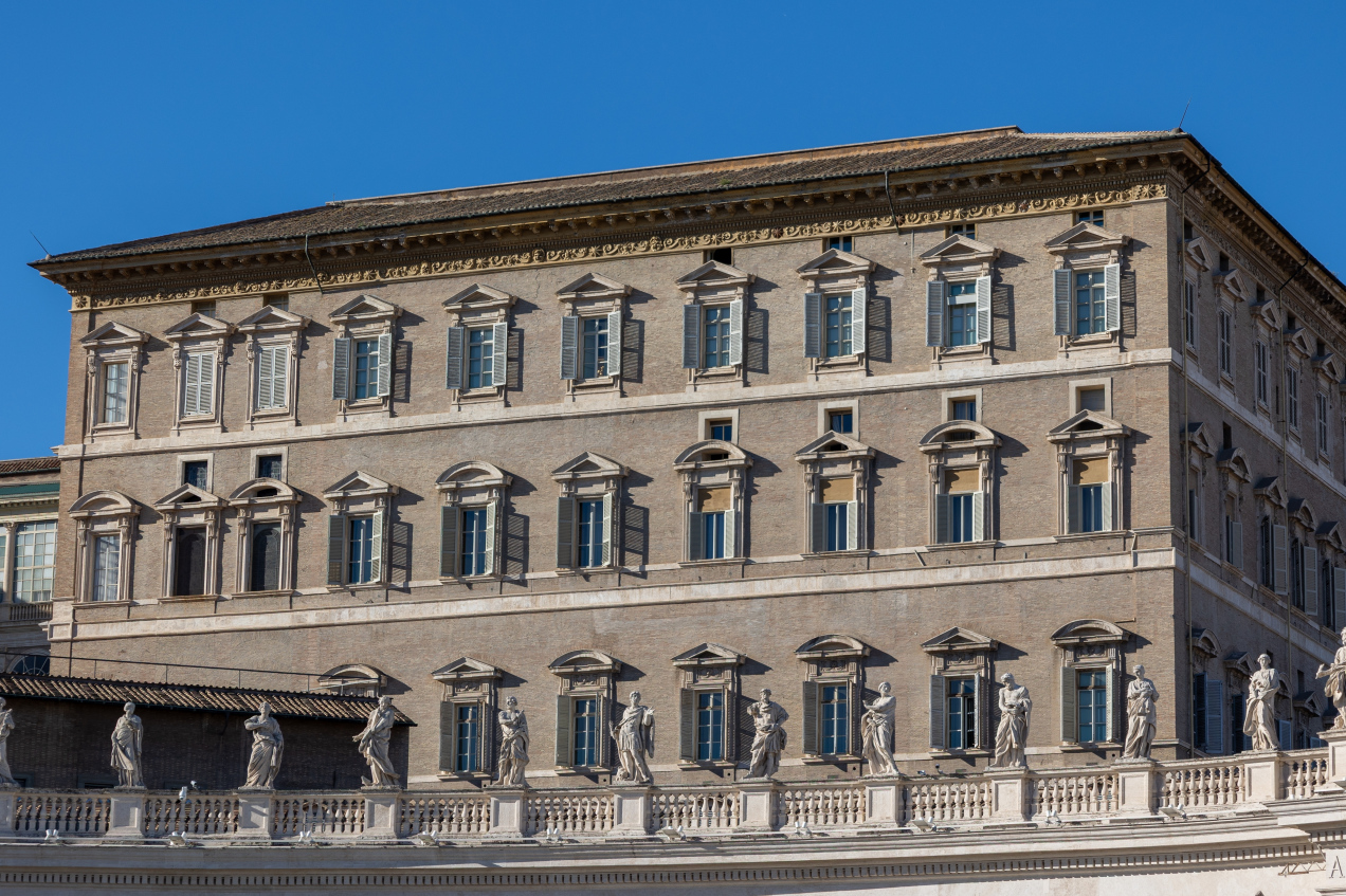 Prywatny gabinet, biblioteka oraz kaplica. Papież Leon XIV się przeprowadził!
