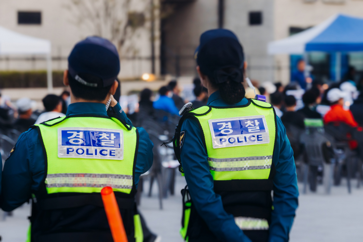 Korea Południowa podnosi alarm terrorystyczny i wysyła tysiące policjantów do stolicy. Powód jest zaskakujący