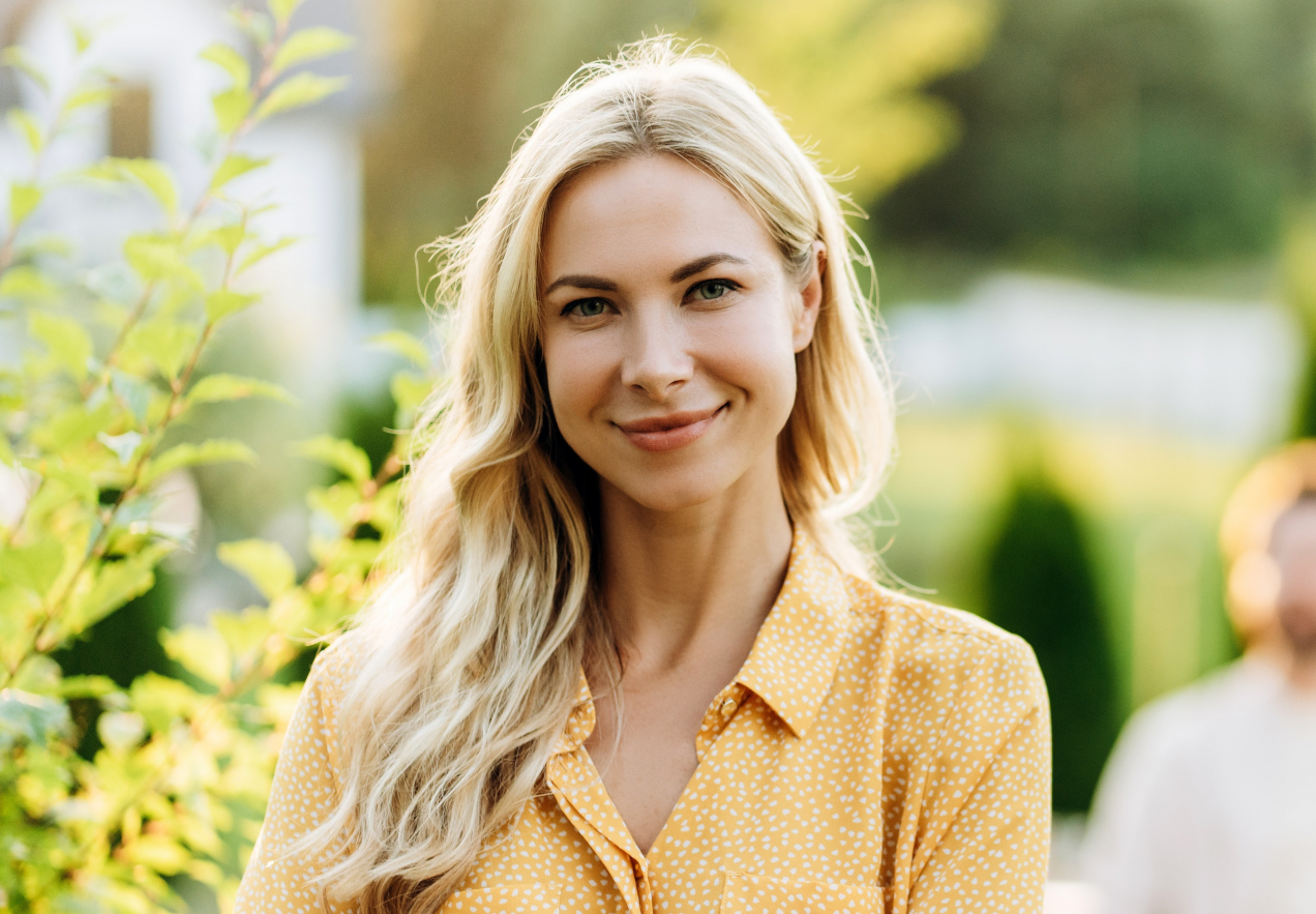 Jak przestać nadmiernie się tłumaczyć? Psycholog radzi, jak odzyskać pewność siebie