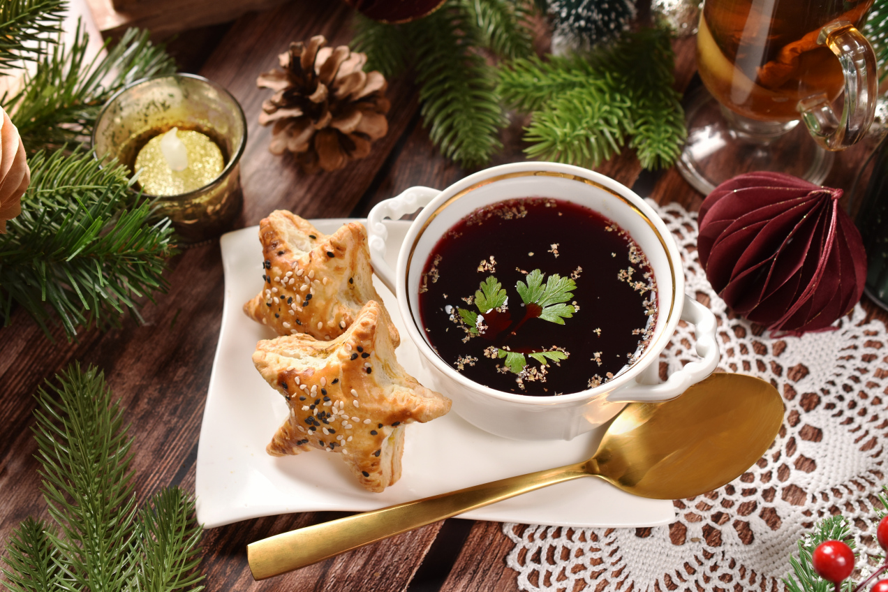 Błąd, który popełnia większość przy barszczu czerwonym. Sprawdź, jak go uniknąć