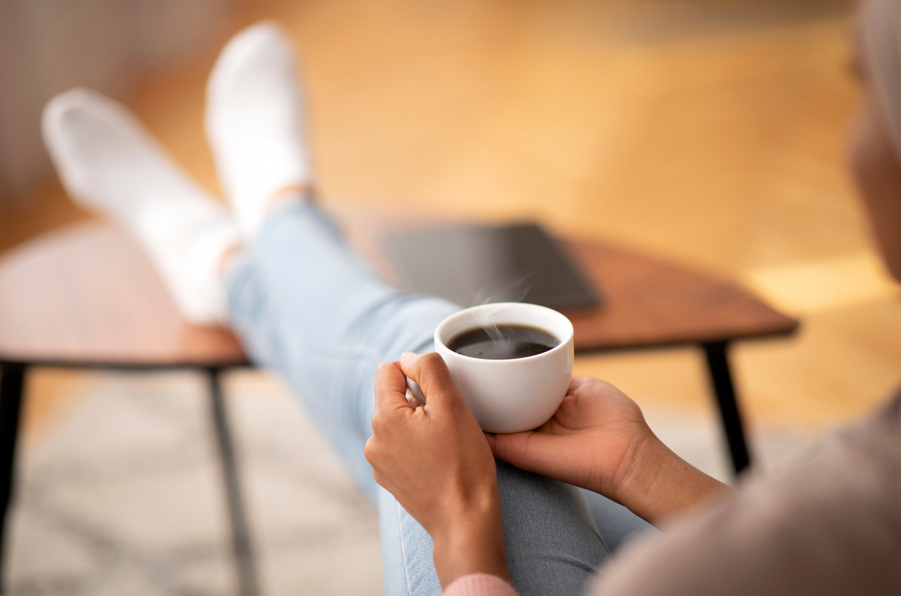Pijesz czarną kawę bez cukru? Psychologowie wyjaśniają, co to o tobie świadczy