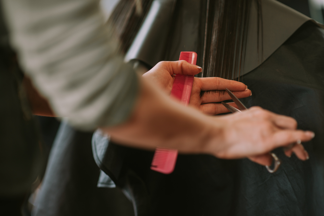 To najmodniejsze cięcie wiosny 2026. Jak je wykonać i komu pasuje?