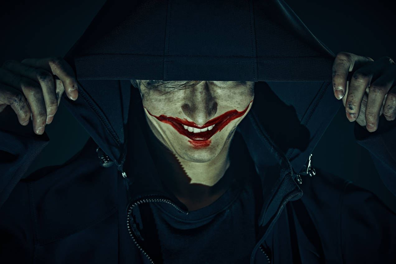 Niepokojący trend w sieci przed Halloween. Eksperci ostrzegają rodziców