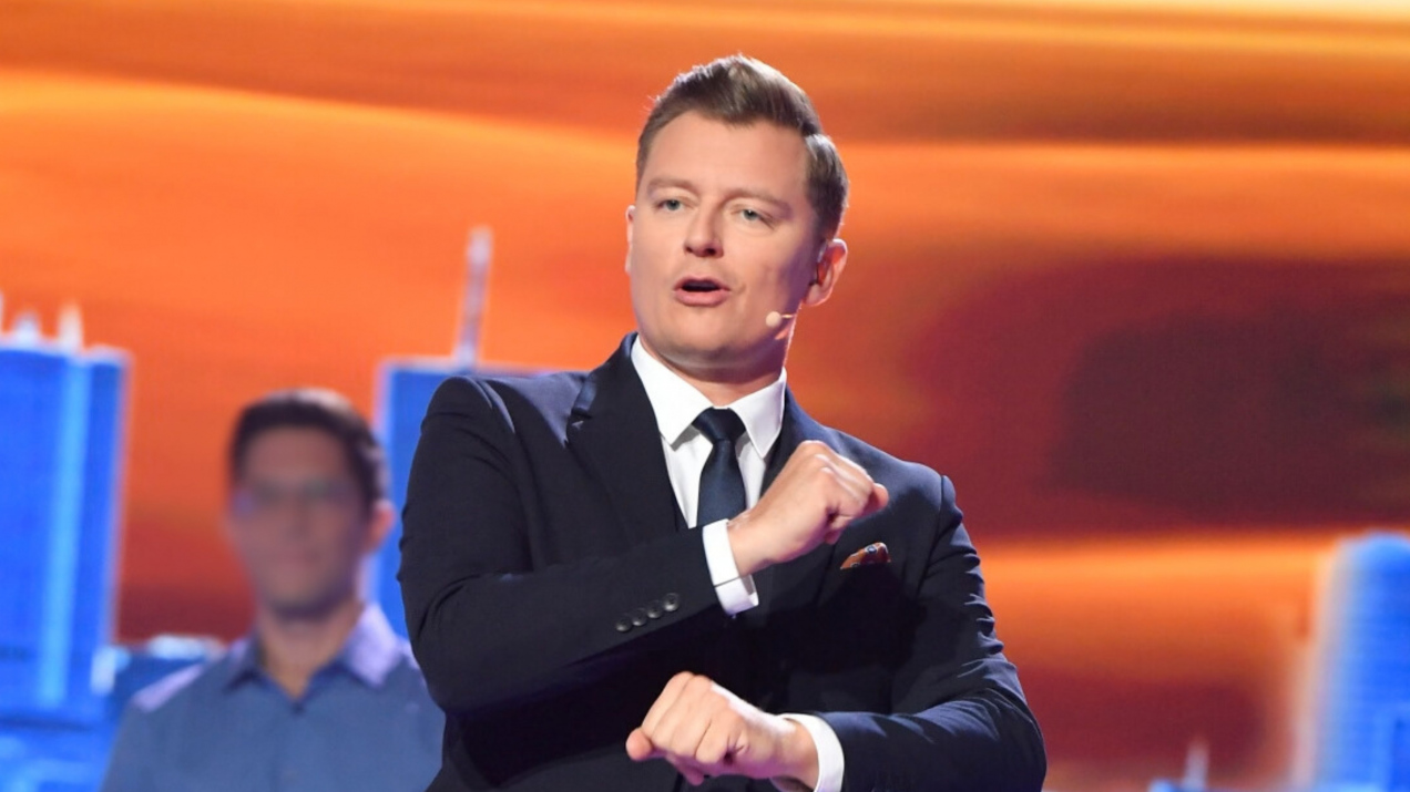 Wielki powrót Rafała Brzozowskiego. Fani czekali na te wieści, odkąd zniknął z „Jaka to melodia”
