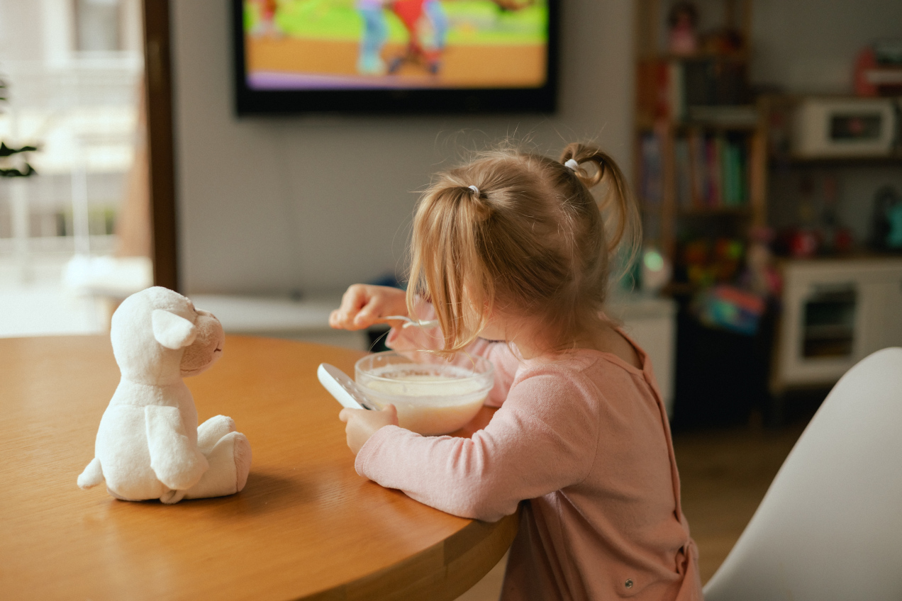 Rodzice włączają tę bajkę na potęgę, a to jeden z najgorszych wyborów dla dzieci! Ekspertka ostrzega