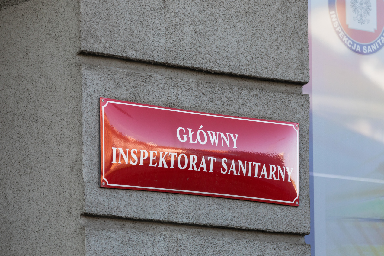 Pilne ostrzeżenie GIS. Salmonella na popularnych jajkach!