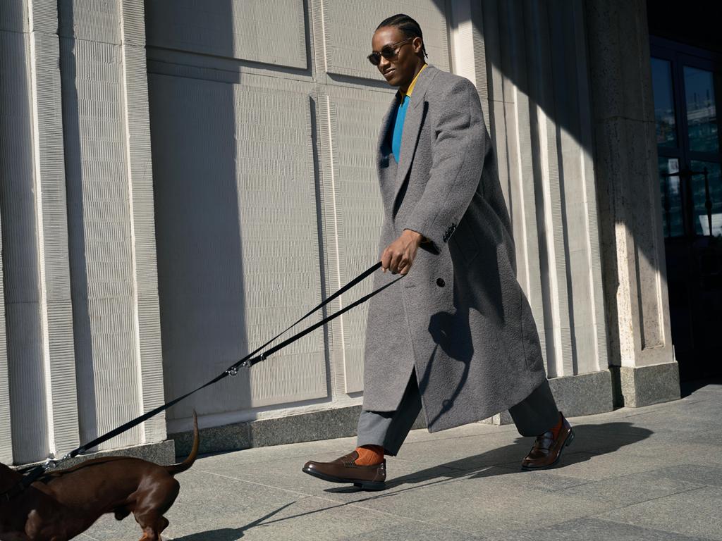 Kalosze męskie w centrum uwagi – jak wybrać obuwie, które nie boi się największych ulew i kapryśnej aury?