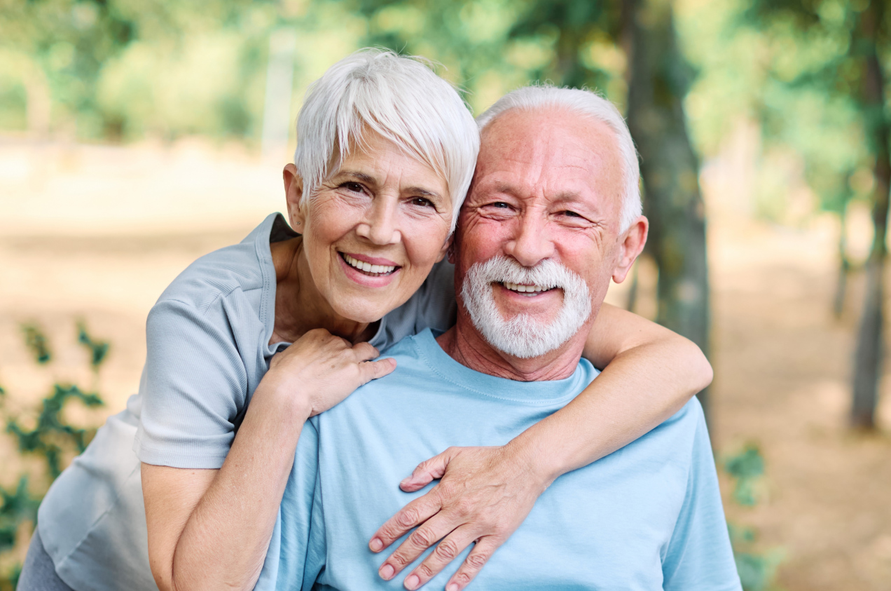 Ulgi na kartę seniora. Poznaj najnowsze zniżki i zobacz, ile możesz zaoszczędzić